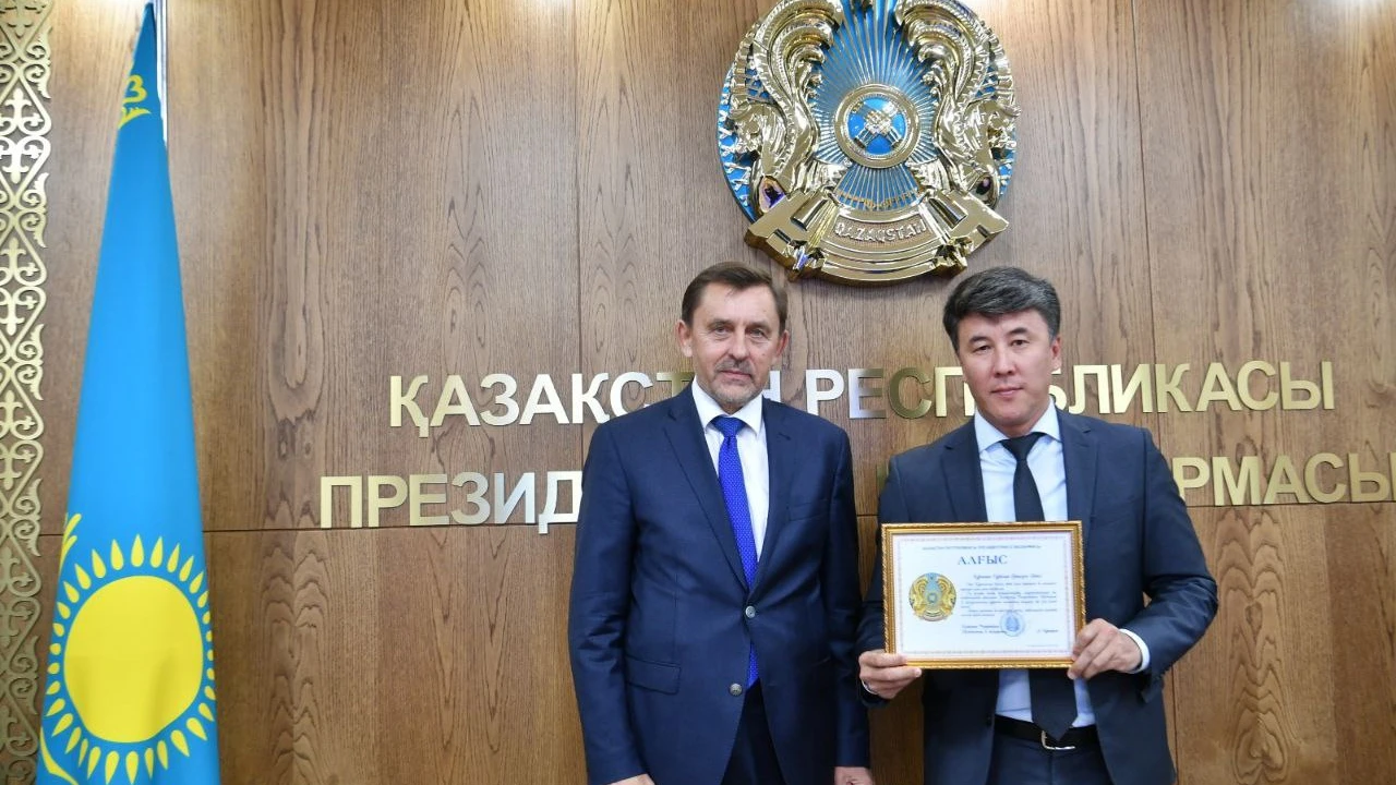 Специалисты системы УМТО получили награды и поощрения ко Дня строителя