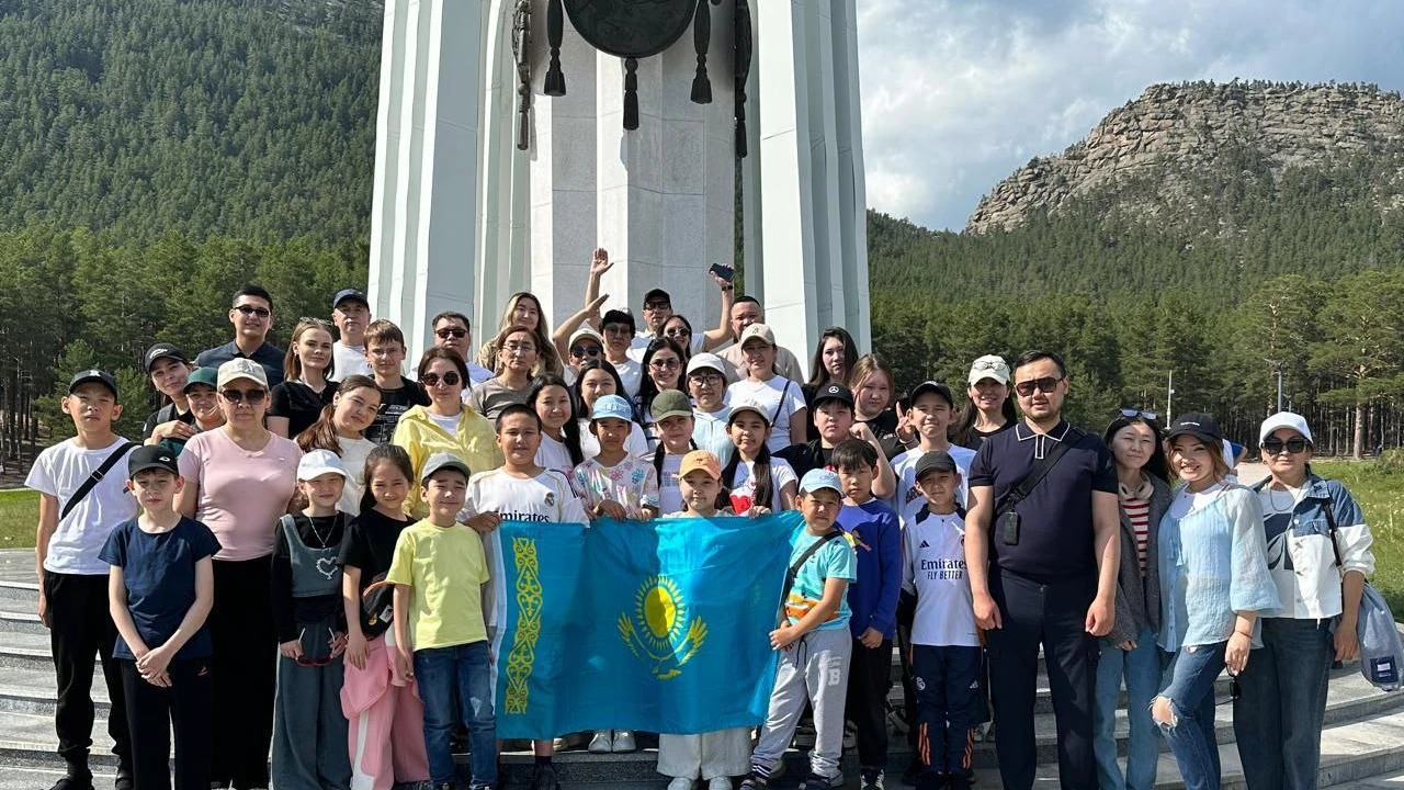 Подарили детям праздник