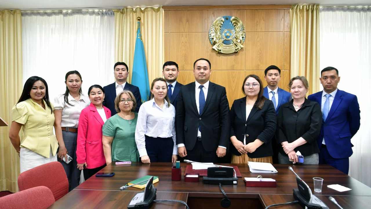Әділетті Қазақстанды құрудың негізі ретіндегі конституциялық реформалар 