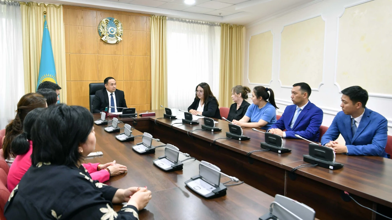 Әділетті Қазақстанды құрудың негізі ретіндегі конституциялық реформалар 