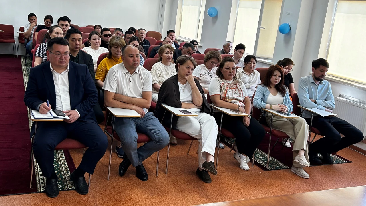 Әділетті Қазақстанды құрудың негізі ретіндегі конституциялық реформалар 