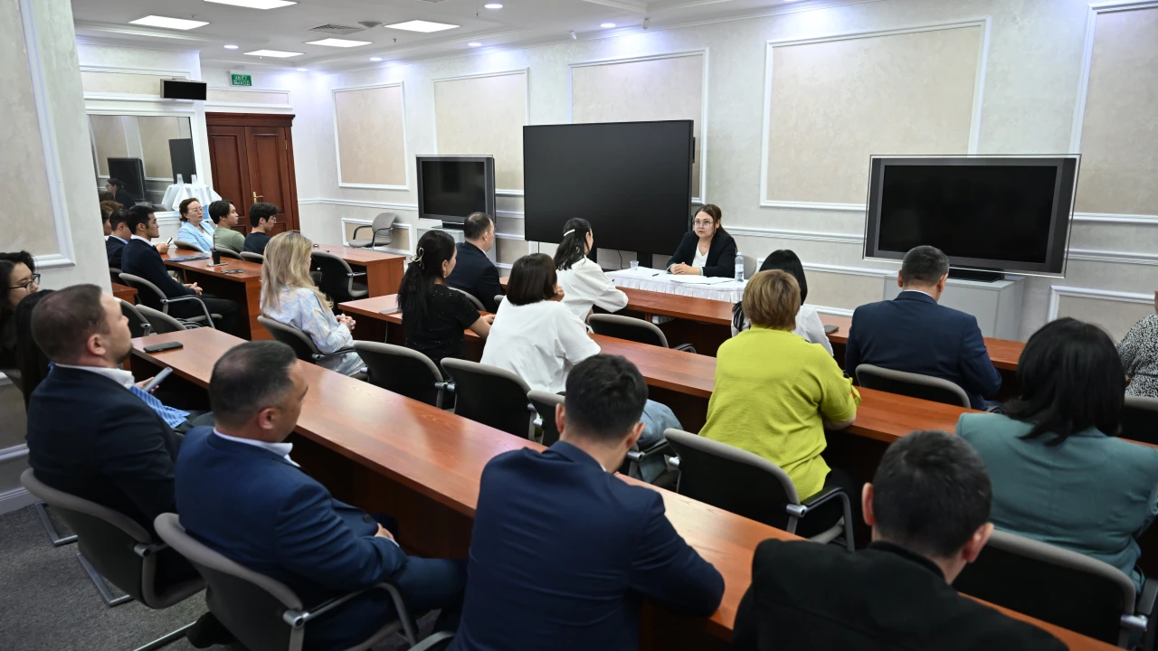 Әділетті Қазақстанды құрудың негізі ретіндегі конституциялық реформалар 